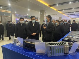 走进九游——泰州市领导带队观摩“三比一提升”项目建设